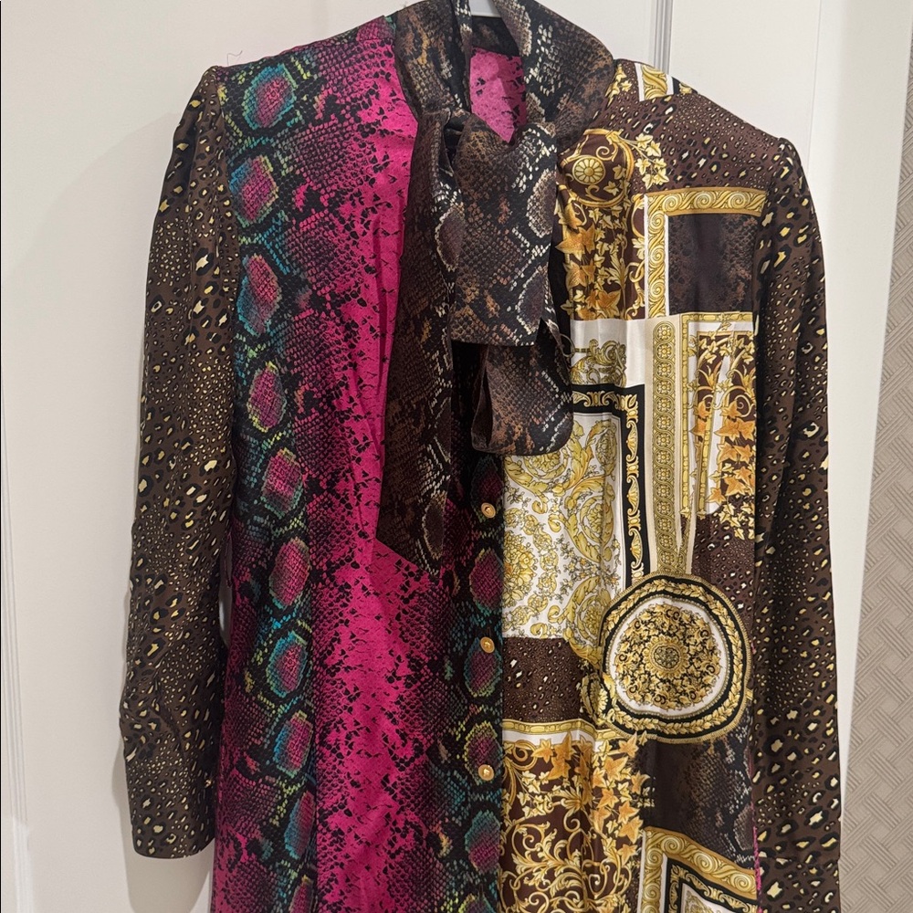 Versace Silk-Blend Midi Dress in Fuchsia and Gold Patchwork - Picture 3 of 10